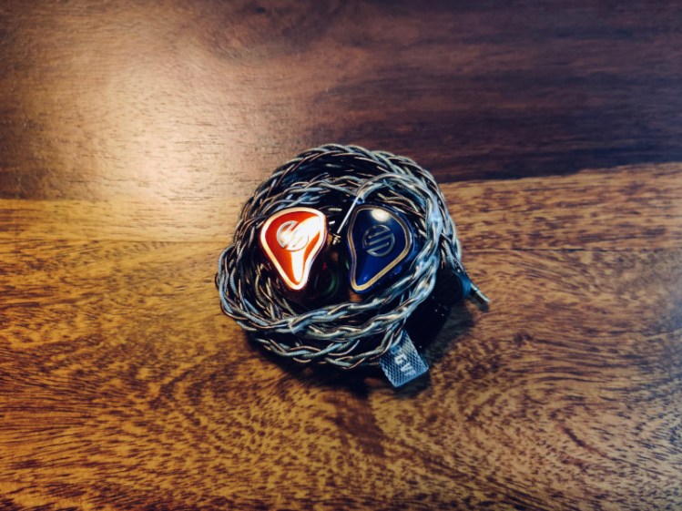 bgvp_est8-1 IEM+Cable