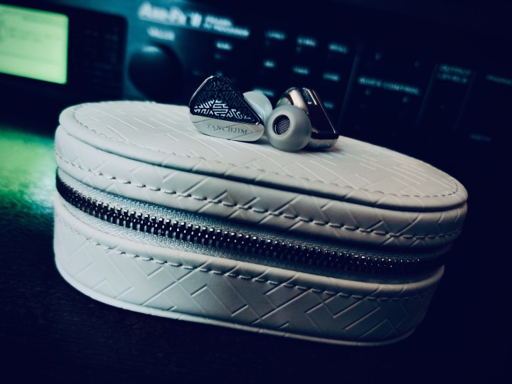 Tanchjim Prism + Case 2