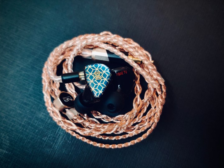 Custom Art F7U Universal + Cable