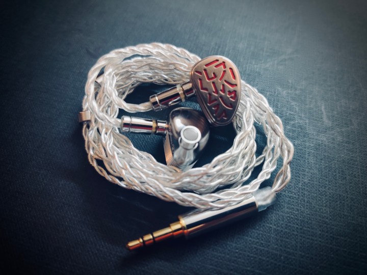 THHiFi Character + Cable