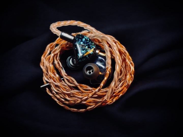 Kinera Loki Emeral Solo 1