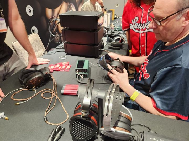 canjam_nyc-2024-077-Bloom-03